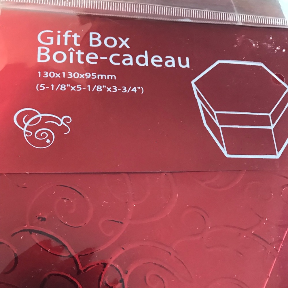 New Packaged Gift Box Lot - Picture 4 of 4